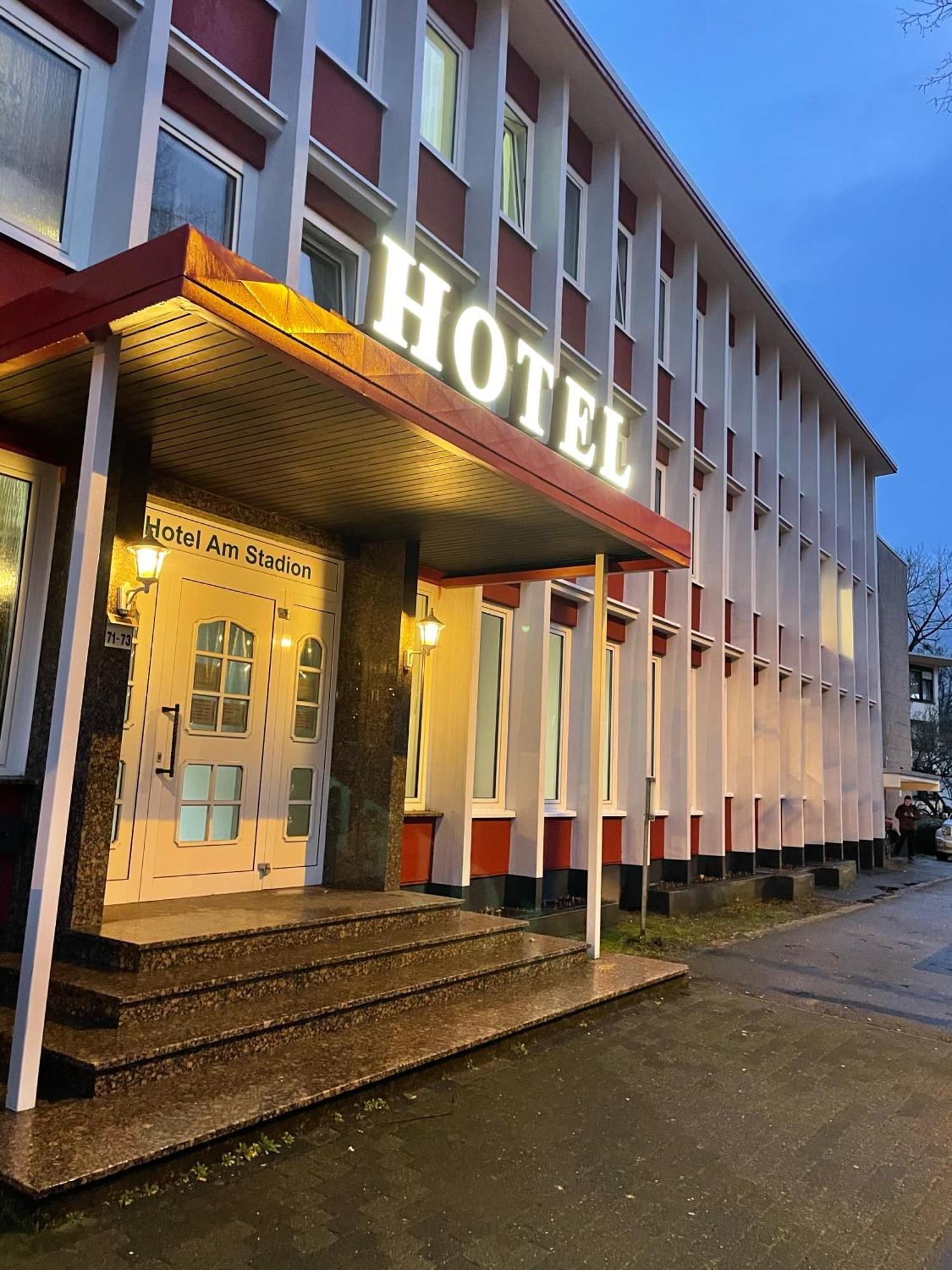Haven Hotels - Hotel Am Stadion เลเวอร์คูเซน ภายนอก รูปภาพ